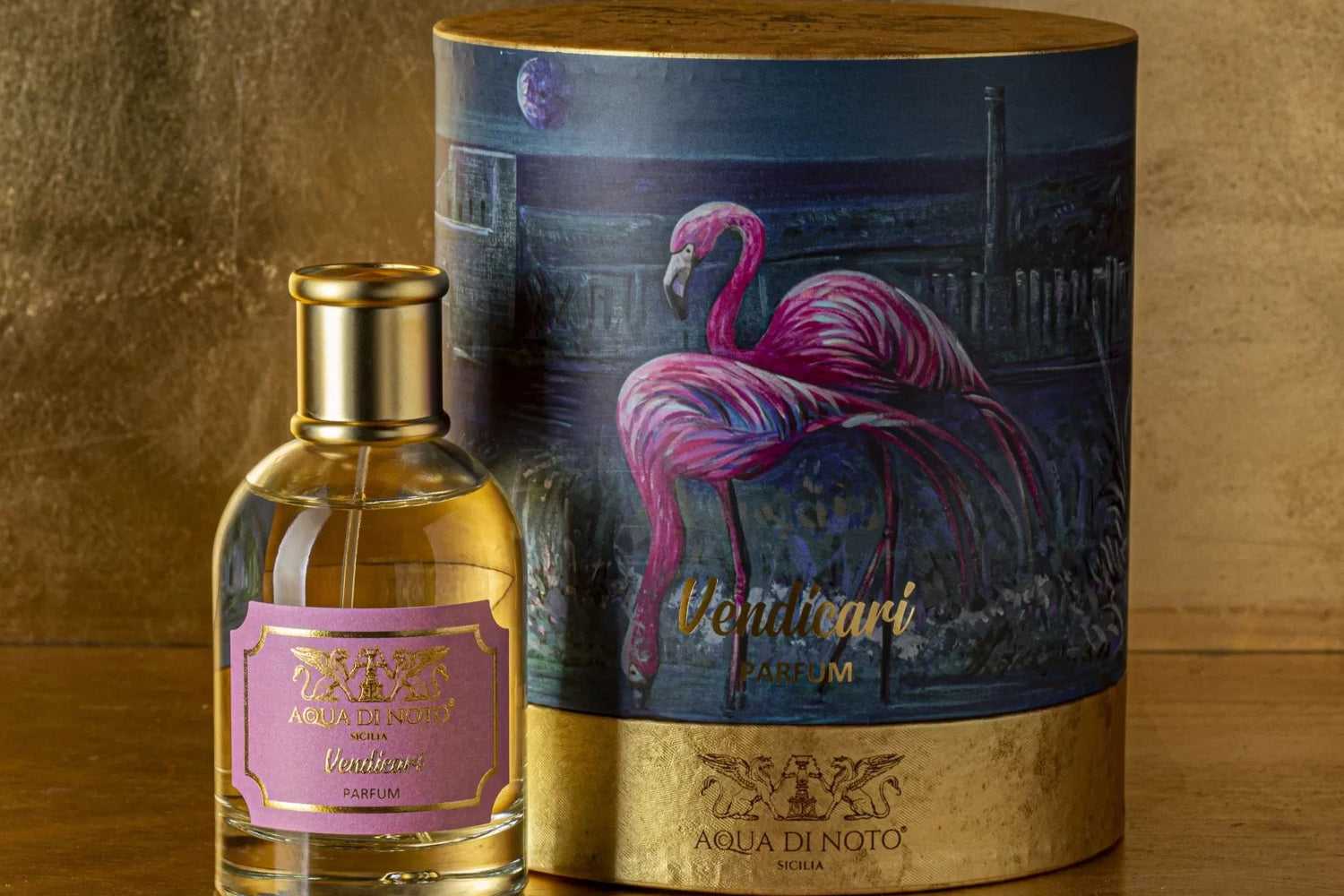 Das exklusive Parfum Vendicari der Nischenduftparfumerie Acqua di Noto mit der hochwertigen und handgefertigten Verpackung
